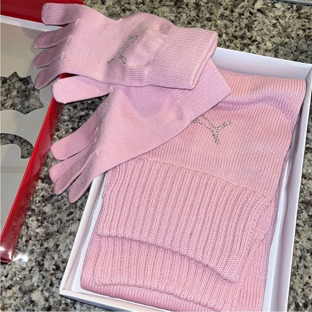 Puma Winter Gloves and Scarf Gift Set pink style “Diamond” new Women’s Small